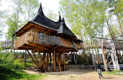 ドイツのテーマパークにツリーハウス登場