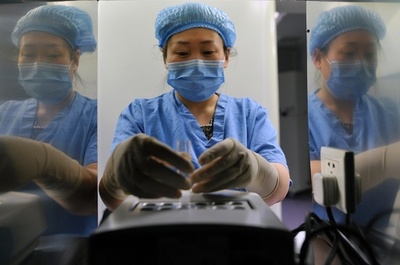 中国の未婚女性も気になる、卵子の凍結 国外での方法を模索