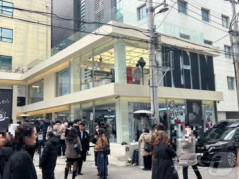 「IGIN」のポップアップストア(c)news1