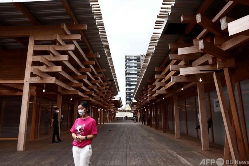 選手村の24時間  朝はコロナ検査 エコな段ボールベッドで就寝