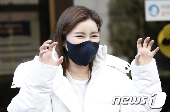 ☆フォト] ソン・ガイン、かわいいトロット女神 – KOREA WAVE 写真枚