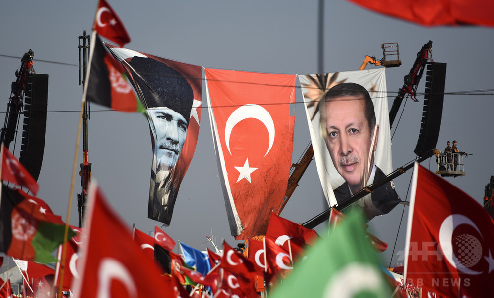 国際ニュース：AFPBB Newsトルコクーデター未遂、イスタンブールで裁判開始