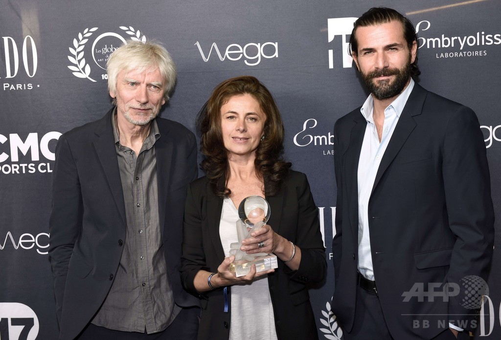 イーキン・イン、ベスト・ファッション・デザイナー賞受賞