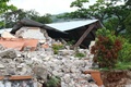 地震に見舞われたハイチ南西部レカイで、損壊した建物（2021年8月15日撮影）。(c)Stanley LOUIS / AFP