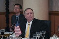 米ニューヨークの国連本部で、中国代表部での会合に臨むマイク・ポンペオ米国務長官（2019年9月26日撮影）。(c)Bryan R. Smith / AFP