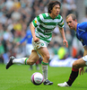 08-09スコットランド・プレミアリーグ第35節、グラスゴー・レンジャーズ（%%Glasgow Rangers%%）対セルティック（%%Celtic%%）。試合はレンジャーズが1-0で勝利し、敗れたセルティックは2位に転落した。写真はレンジャーズ戦に出場したセルティックの中村俊輔（%%Shunsuke Nakamura%%）。（2009年5月9日撮影）(c)AFP/ANDREW YATES
