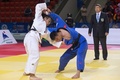 第33回世界柔道選手権、男子66キロ級。2回戦に臨む海老沼匡（白、2015年8月25日撮影）。(c)AFP/JACK GUEZ