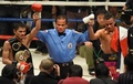 ボクシング、WBA世界スーパーフライ級タイトルマッチ12回戦。ノルベルト・ヒメネス（Norberto Jimenez、右）と引き分けた河野公平（Koehi Kono、2014年12月31日撮影）。(c)AFP/Toru YAMANAKA