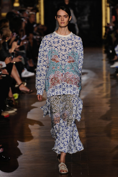 ステラ マッカートニー 青山店が間もなく移転オープン スペシャルな限定品も登場 写真6枚 マリ クレール スタイル Marie Claire Style