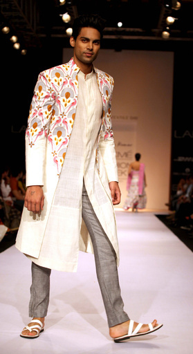 ＜13年秋冬ラクメ・ファッション・ウィーク＞Shravan Kumar