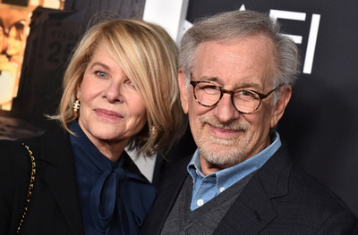 『ジョーズ』でサメ減少?　「申し訳ない」とスピルバーグ監督