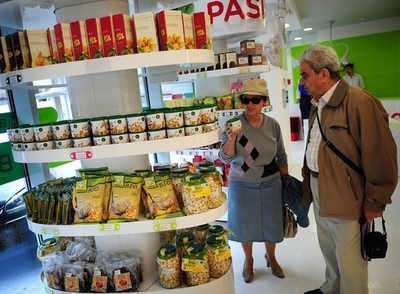 ルーマニアもジャンクフード税導入を検討