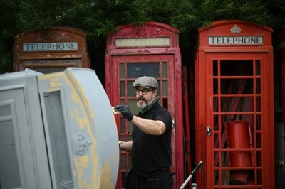 英国の象徴「赤い電話ボックス」、第二の人生