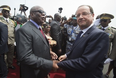 仏大統領、自由シリア軍への「管理された武器供与」を支持