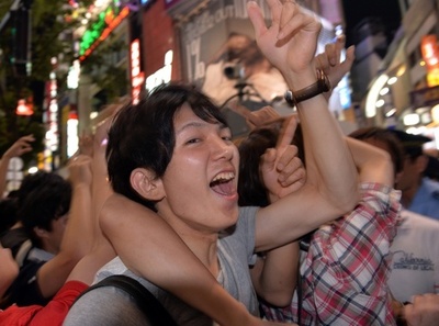 日本代表のW杯本大会出場にファンも歓喜