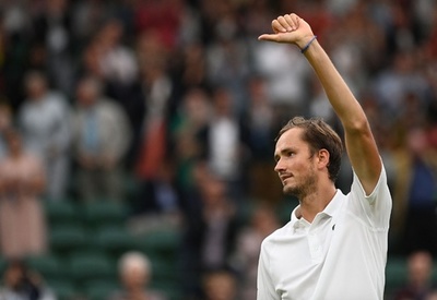 メドベージェフ、ズベレフが初戦突破 ウィンブルドン