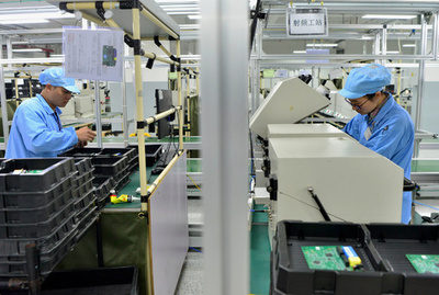 中国の製造業が人材「奪い合い」 賃金上げても人手不足　