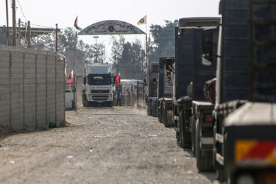 ガザに燃料輸送車、衝突後初 エジプト報道