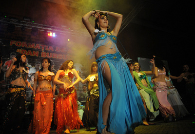 ルーマニアで、ベリーダンス＆ビューティー・コンテスト開催
