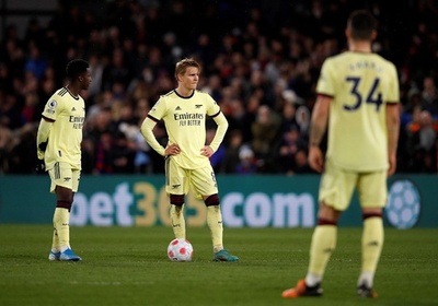 アーセナル、完敗でトップ4争いに痛手 指揮官「許容できない」