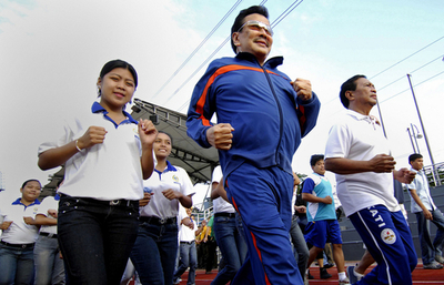 2010年フィリピン大統領選、奇抜な候補が続々届出