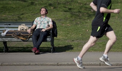 中年期までの体重増、わずかでも重病リスクに 研究