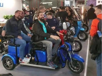 中国製電動三輪車 EICMAで人気 中国製農業機械の「海外進出」が加速