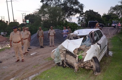 政治家によるレイプ訴えた印女性、車同士の衝突で重体 口封じとの見方も