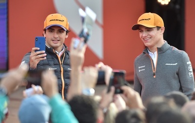 マクラーレン、サインツとノリスの起用継続を発表「よく溶け込んだ」