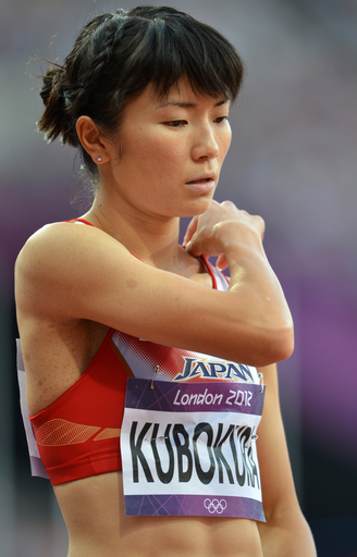 久保倉が女子400mハードルで準決勝進出