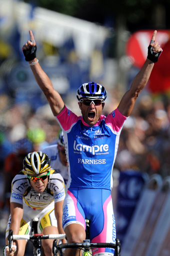 ペタッキが第1ステージ制す、新城は35位 ツール・ド・フランス