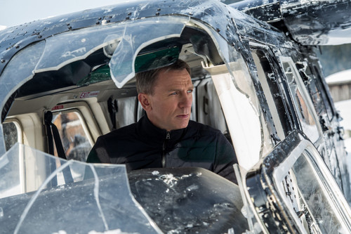 『007 スペクター』12月4日公開 トム・フォードの衣装にも注目! 『007 スペクター』12月4日公開 トム・フォードの衣装にも注目!
