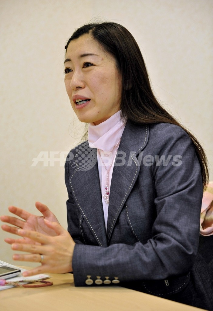 「夫婦別姓認めないのは憲法違反」、男女5人が東京地裁に提訴