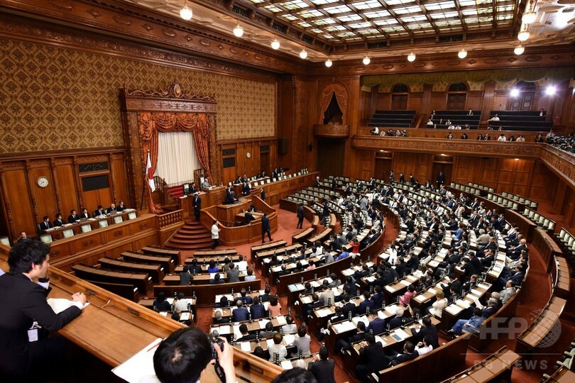 「テロ等準備罪」法が可決・成立、徹夜の攻防の末