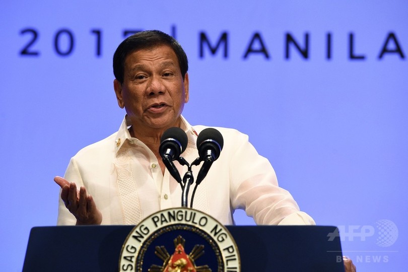 ドゥテルテ比大統領、南シナ海問題で中国非難せず ASEAN ドゥテルテ比大統領、南シナ海問題で中国非難せず ASEAN