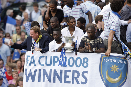 FAカップを制したポーツマスが優勝パレード 写真7枚 国際ニュース