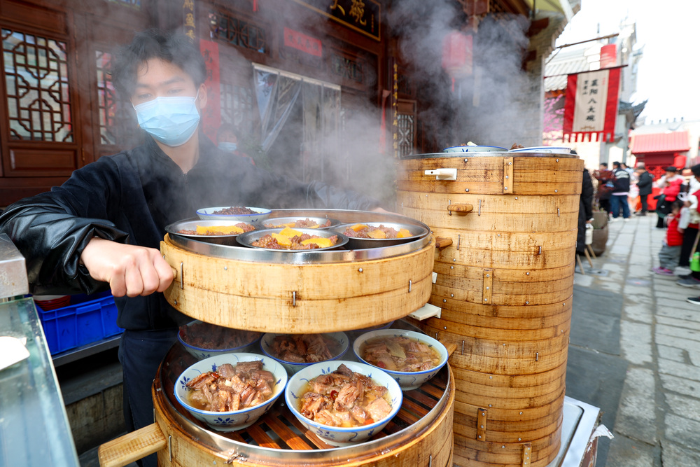 舌の上にも春節の喜び 中国各地で故郷の味を楽しむ人々 写真20枚