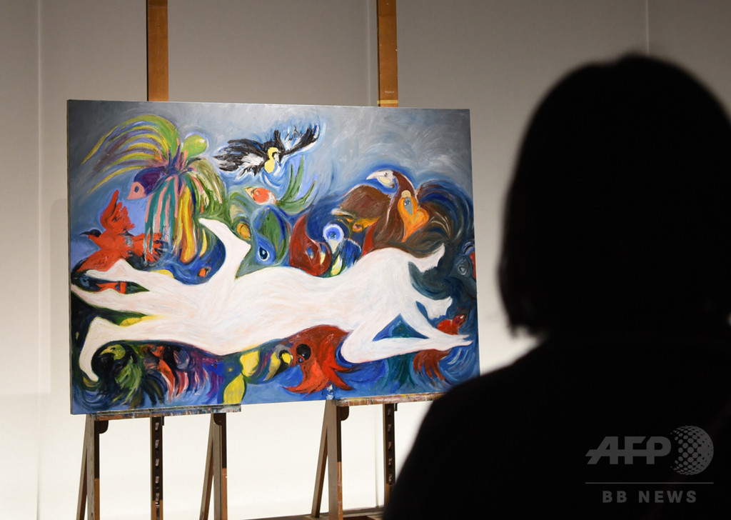 山本耀司の展覧会「画と機」、画家・朝倉優佳とコラボ