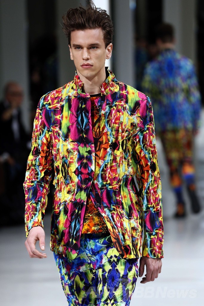 ＜14/15年秋冬パリ・メンズコレクション＞イッセイ ミヤケ