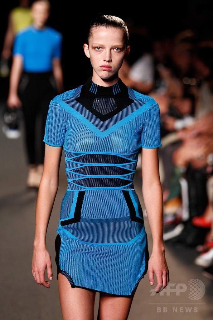 スニーカースタイルがさらに進化！？「アレキサンダー ワン」15年春夏