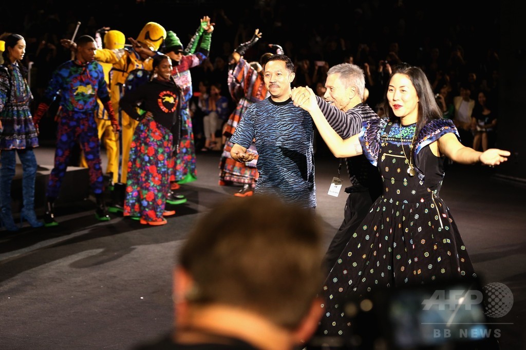 NYで「ケンゾー×H&M」ローンチパーティー、クロエ・セヴィニーら登場