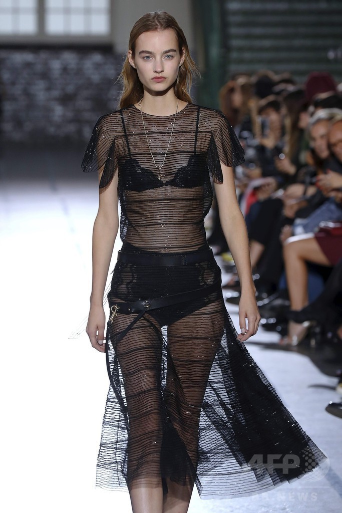 「ジョン・ガリアーノ」17年春夏