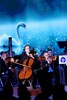 開幕式で曲を披露するフランスのチェロ奏者（2024年9月26日撮影）。(c)Xinhua News