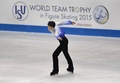 世界フィギュアスケート国別対抗戦2015、男子シングル・ショートプログラム。演技に臨む羽生結弦（2015年4月16日撮影）。(c)AFP/Toru YAMANAKA