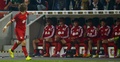 14-15ドイツ・ブンデスリーガ1部第3節、バイヤー・レバークーゼン（Bayer Leverkusen）対ヴェルダー・ブレーメン（Werder Bremen）。得点を挙げ歓喜するバイヤー・レバークーゼンのティン・イェドバイ（Tin Jedvaj、左、2014年9月12日撮影）。(c)AFP/SASCHA SCHUERMANN