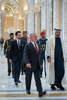 ヨルダンのアブドラ国王（中央）、ヨルダン王室提供（2023年11月1日撮影）。(c)AFP PHOTO / JORDANIAN ROYAL PALACE