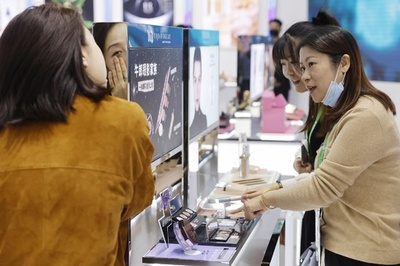 美容業界トレンド白書：中国発の化粧品ブランドが海外進出ブームに