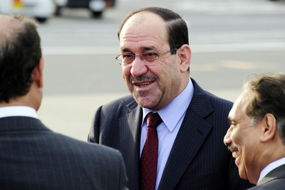 イラク首相が新年演説でブラックジョーク、「爆発を・・・ただし自動車爆弾でなく」