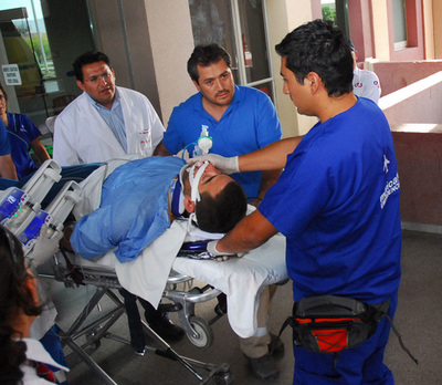 マンカ 頭部を負傷し生命の危機、ダカールラリー