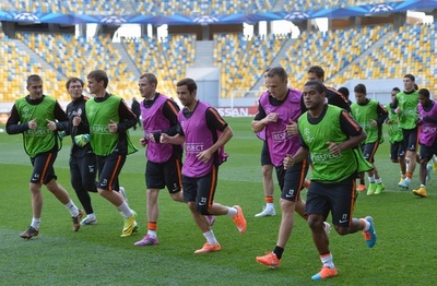 放浪のシャフタール、夢見る本拠地での試合